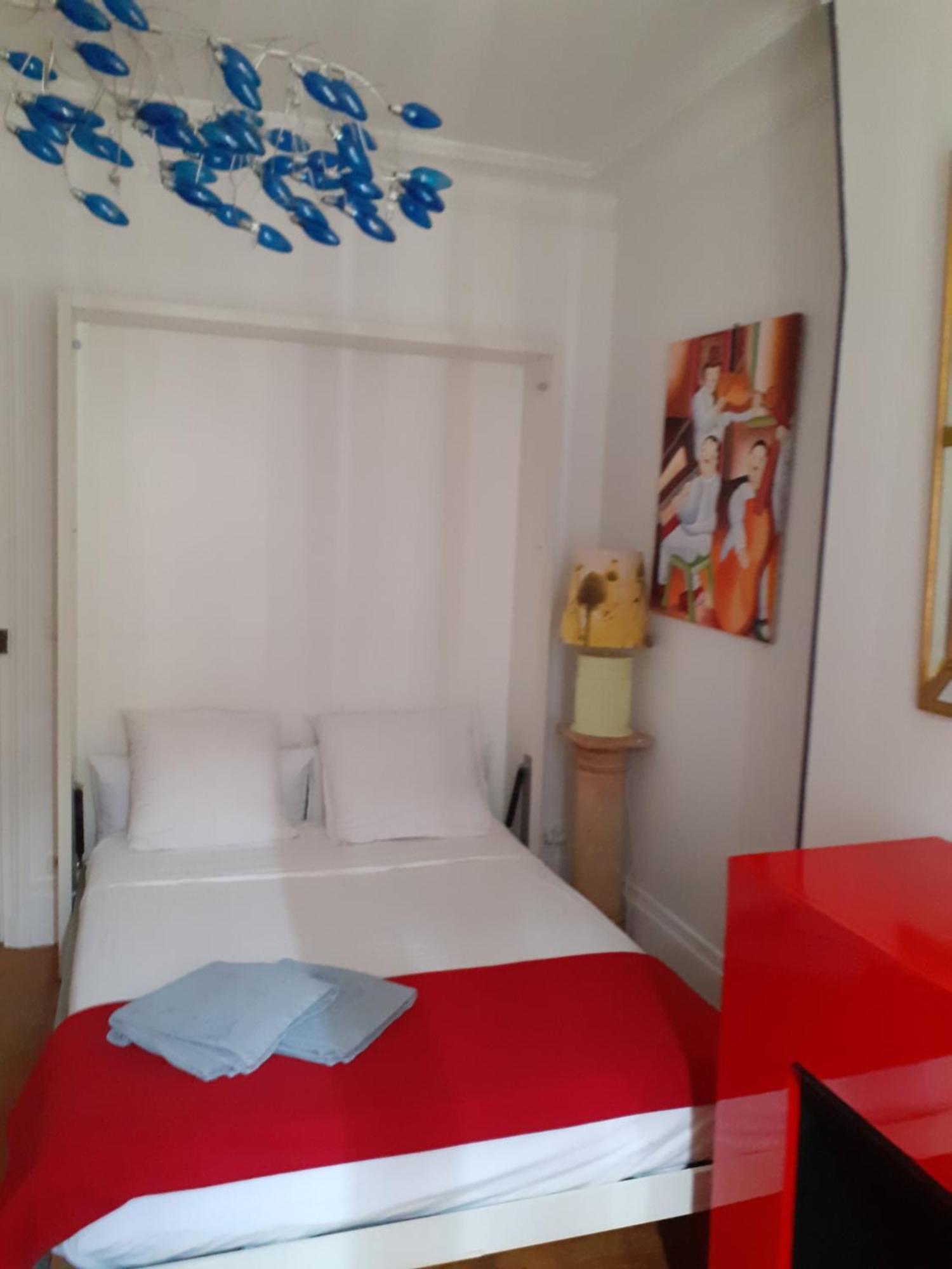 Bed And Breakfast Paris Centre Exterior photo